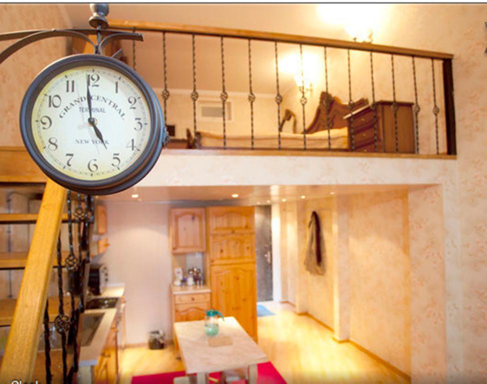 Evrika Apartments On Rustaveli Avenue Τυφλίδα Δωμάτιο φωτογραφία